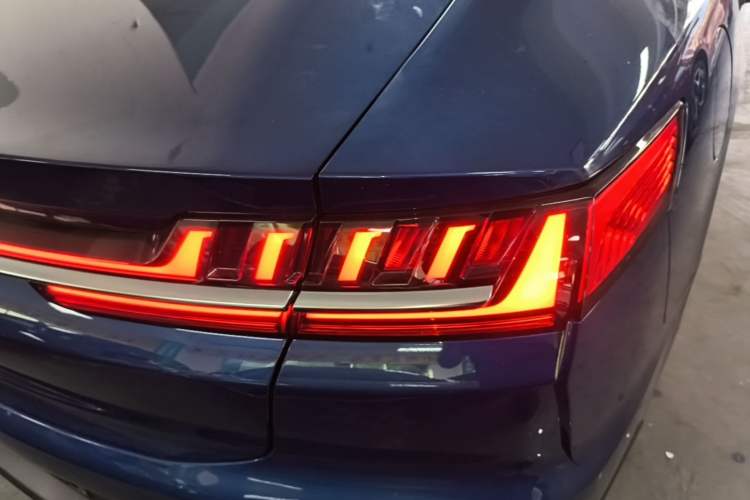 Used BYD Han 2020 EV Four-Wheel Drive High-Performance Flagship Model Right Rear Taillight