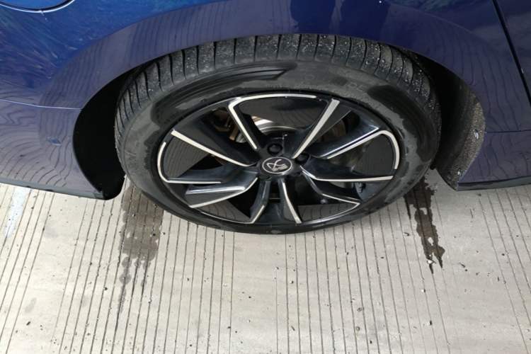 Used BYD Han 2020 EV Four-Wheel Drive High-Performance Flagship Model Right Rear Wheel Hub