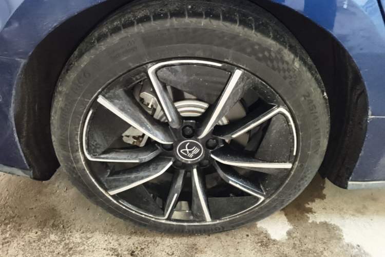 Used BYD Han 2020 EV Four-Wheel Drive High-Performance Flagship Model Right Rear Wheel Hub
