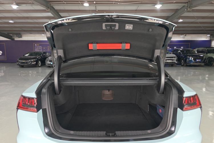 Used BYD Han 2020 DM Four-Wheel Drive Performance Edition Luxury Model Trunk