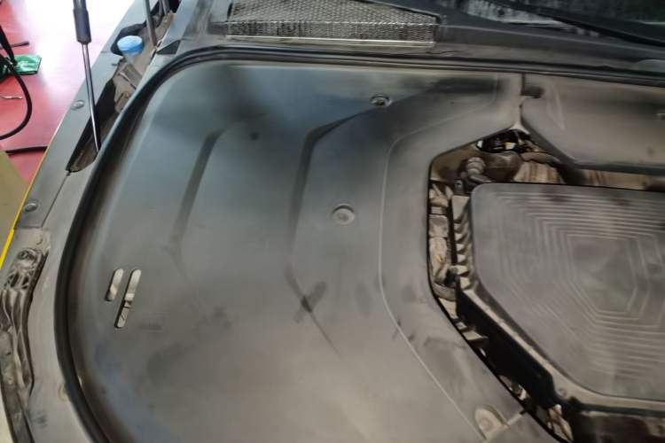 Used BYD Han 2020 DM Four-Wheel Drive Performance Edition Prestige Model Engine Bay Right