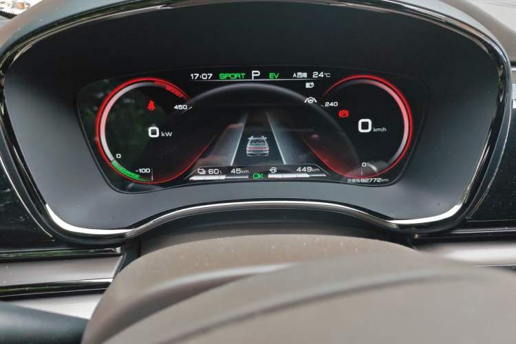 Used BYD Han 2020 DM Four-Wheel Drive Performance Edition Luxury Model Odometer Close Up