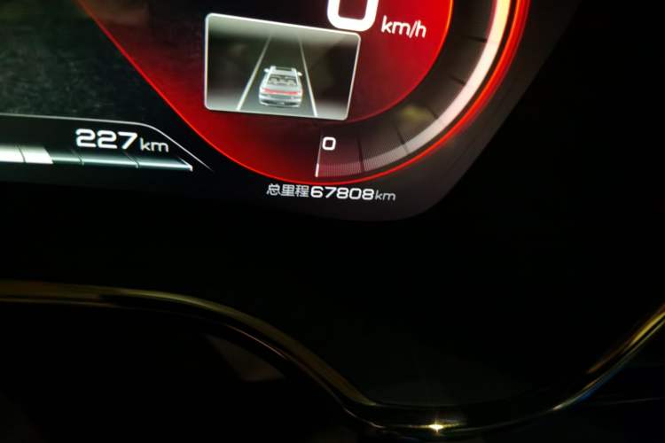 Used BYD Han 2020 DM Four-Wheel Drive Performance Edition Prestige Model Odometer Close Up