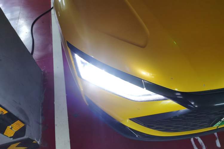 Used BYD Han 2020 DM Four-Wheel Drive Performance Edition Prestige Model Right Front Headlight