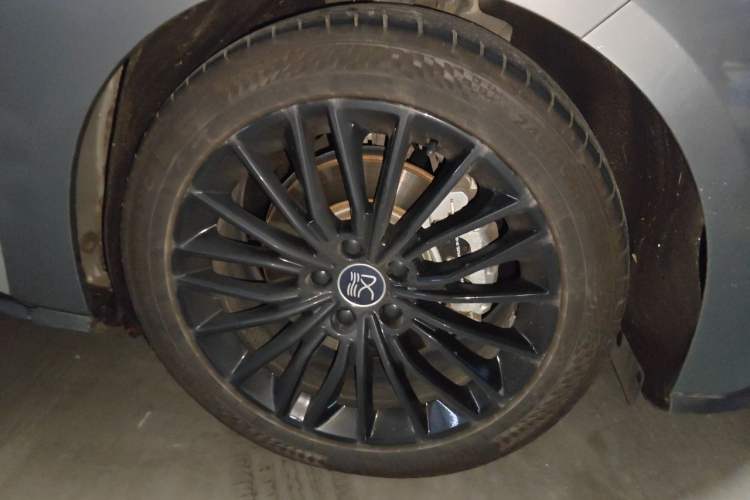 Used BYD Han 2020 EV Long-Range Luxury Model Right Front Wheel Hub