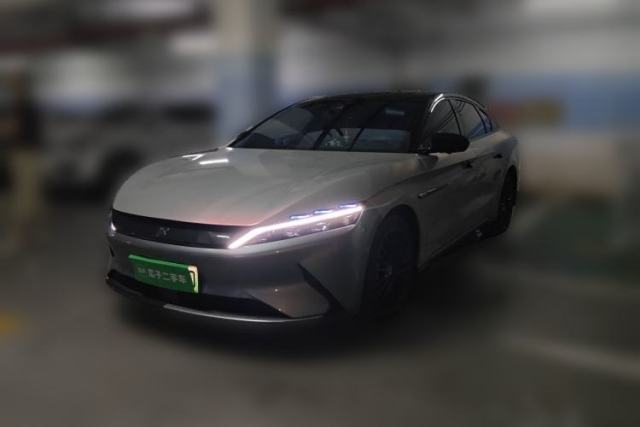 Ojetý BYD Han 2020 EV Long-Range Luxury Model