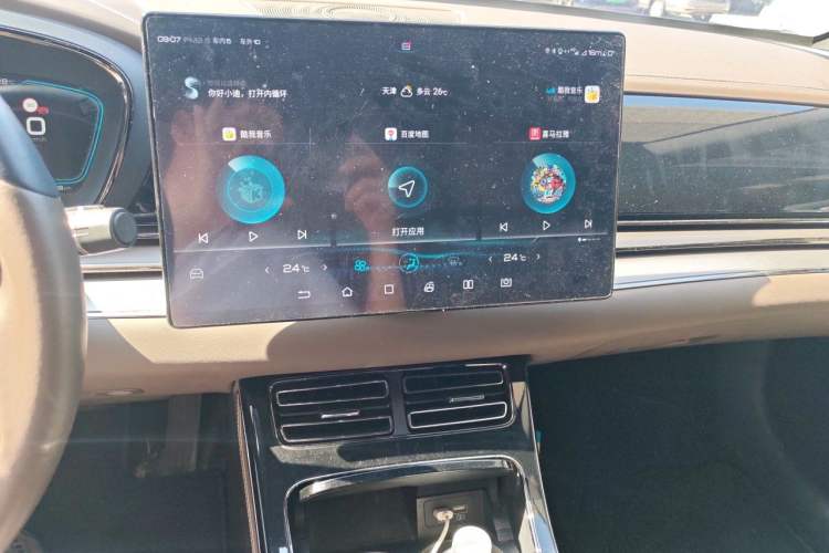 Used BYD Han 2020 DM Four-Wheel Drive Performance Edition Luxury Model Audio And AC Panel