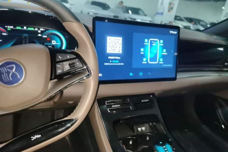 Used BYD Han 2020 EV Long-Range Luxury Model Audio And AC Panel