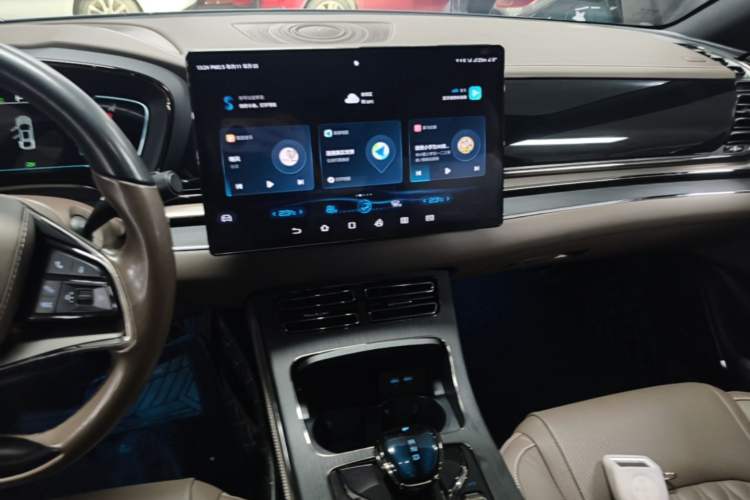 Used BYD Han 2020 EV Long-Range Deluxe Model Audio And AC Panel