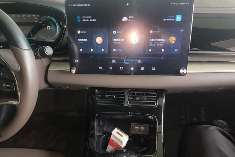 Used BYD Han 2020 EV Long-Range Luxury Model Audio And AC Panel