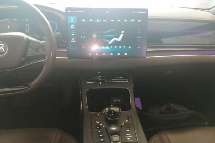 Used BYD Han 2020 DM Four-Wheel Drive Performance Edition Prestige Model Audio And AC Panel