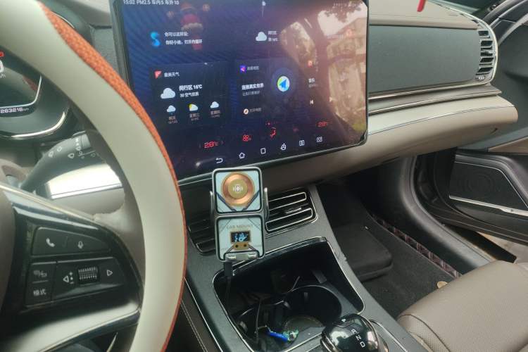 Used BYD Han 2020 EV Long-Range Luxury Model Audio And AC Panel