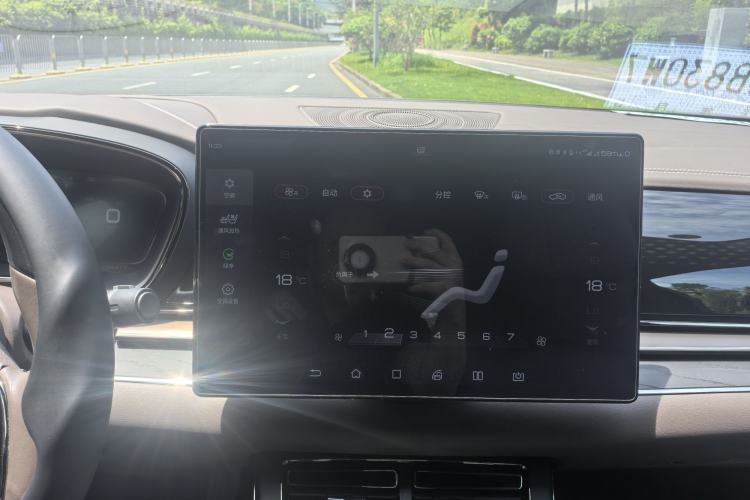 Used BYD Han 2020 EV Long-Range Deluxe Model Audio And AC Panel