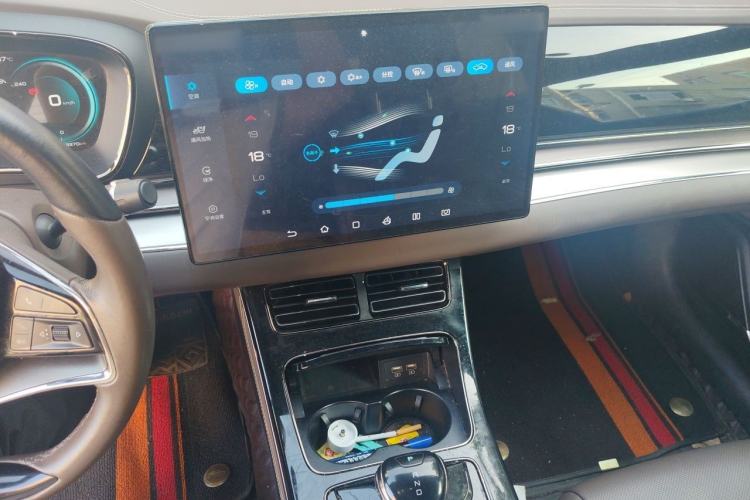 Used BYD Han 2020 EV Long-Range Luxury Model Audio And AC Panel