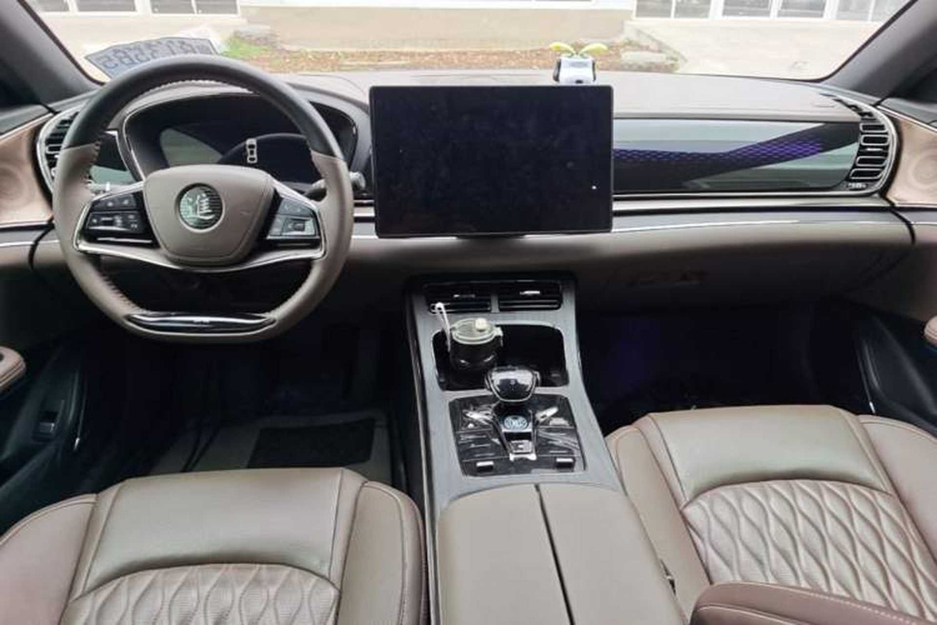 Used BYD Han 2020 DM Four-Wheel Drive Performance Edition Prestige Model Center Console