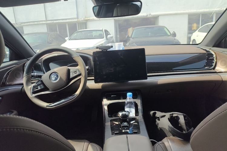 Used BYD Han 2020 EV Long-Range Deluxe Model Center Console