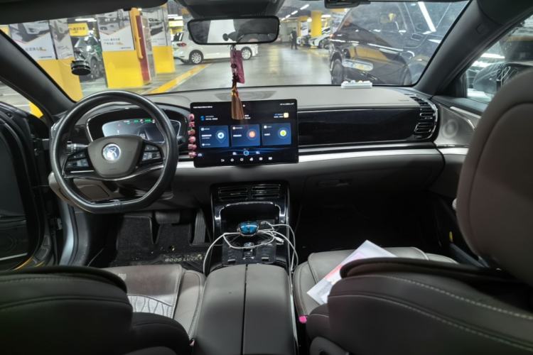 Used BYD Han 2020 EV Long-Range Deluxe Model Center Console