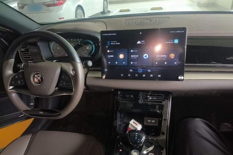 Used BYD Han 2020 EV Long-Range Luxury Model Center Console