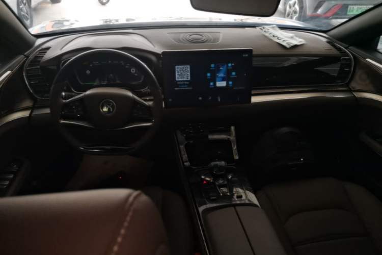 Used BYD Han 2020 EV Long-Range Luxury Model Center Console