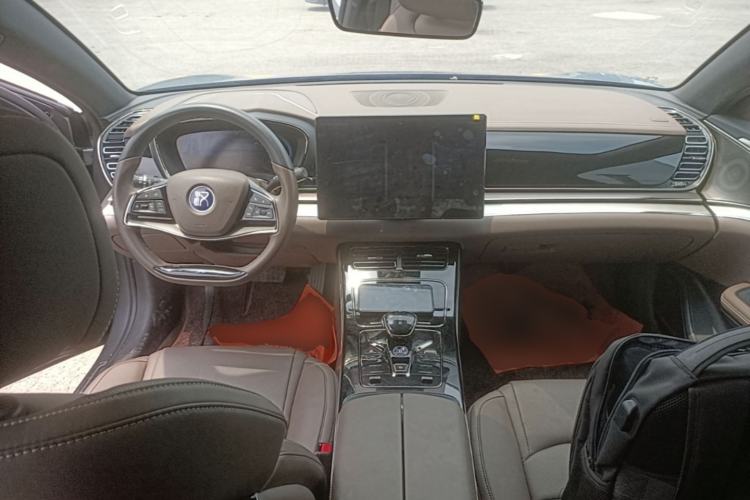 Used BYD Han 2020 EV Long-Range Luxury Model Center Console
