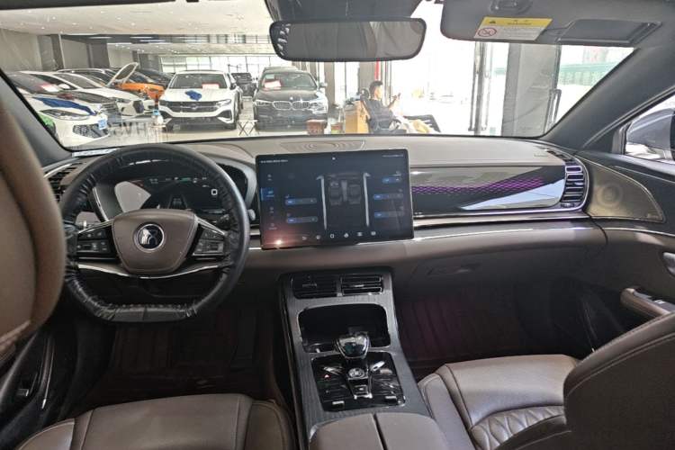 Used BYD Han 2020 EV Long-Range Deluxe Model Center Console