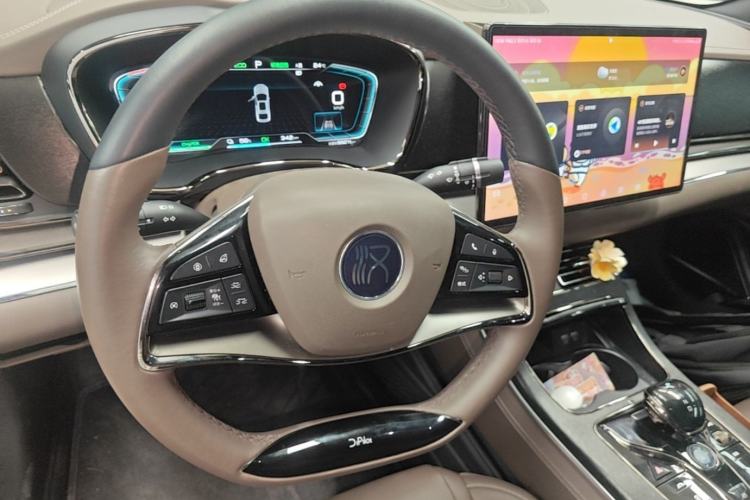 Used BYD Han 2020 EV Long-Range Luxury Model Center Console