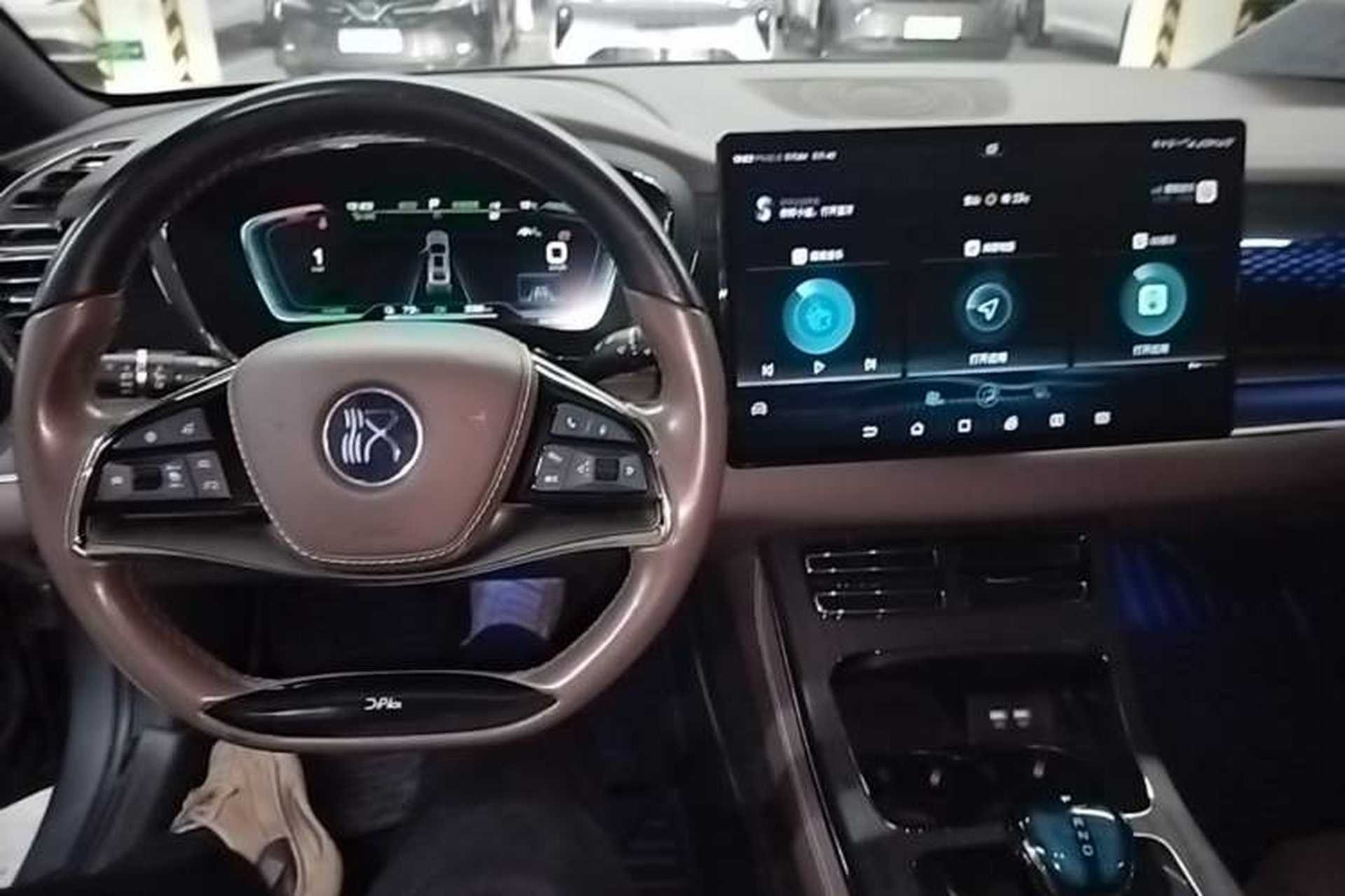 Used BYD Han 2020 EV Four-Wheel Drive High-Performance Flagship Model Center Console