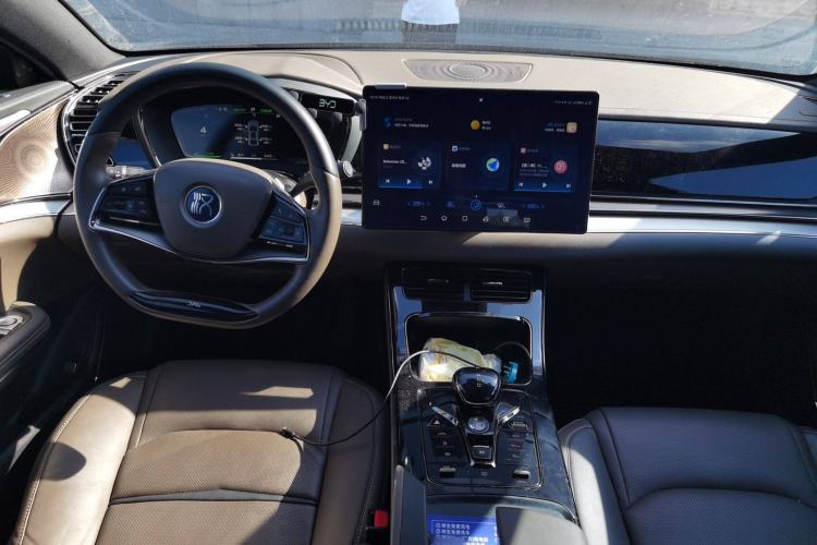 Used BYD Han 2020 EV Long-Range Luxury Model Center Console