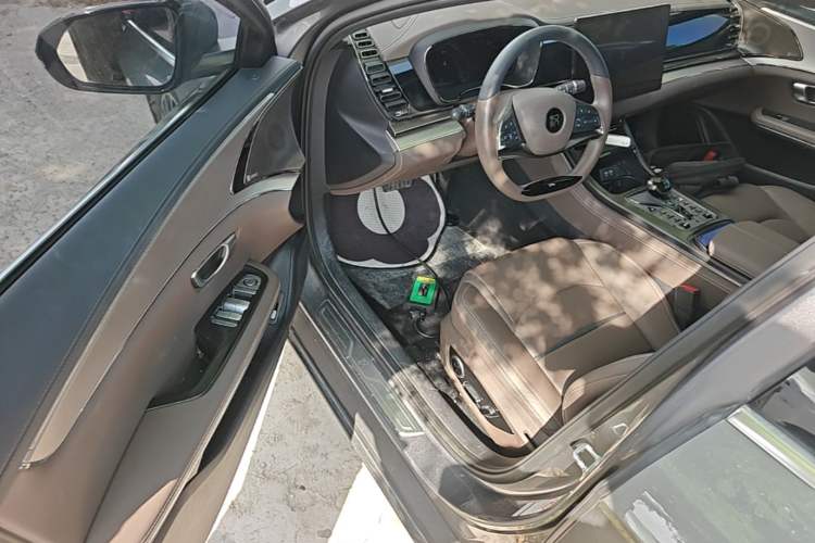 Used BYD Han 2020 EV Long-Range Luxury Model Driver Seat