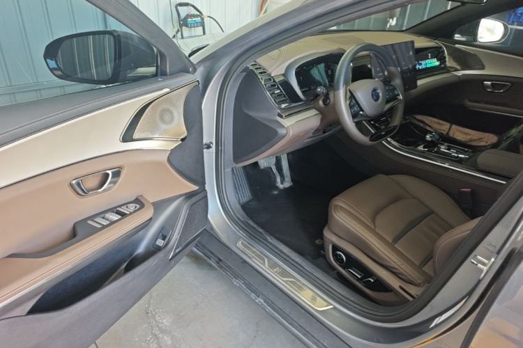 Used BYD Han 2020 EV Long-Range Luxury Model Driver Seat