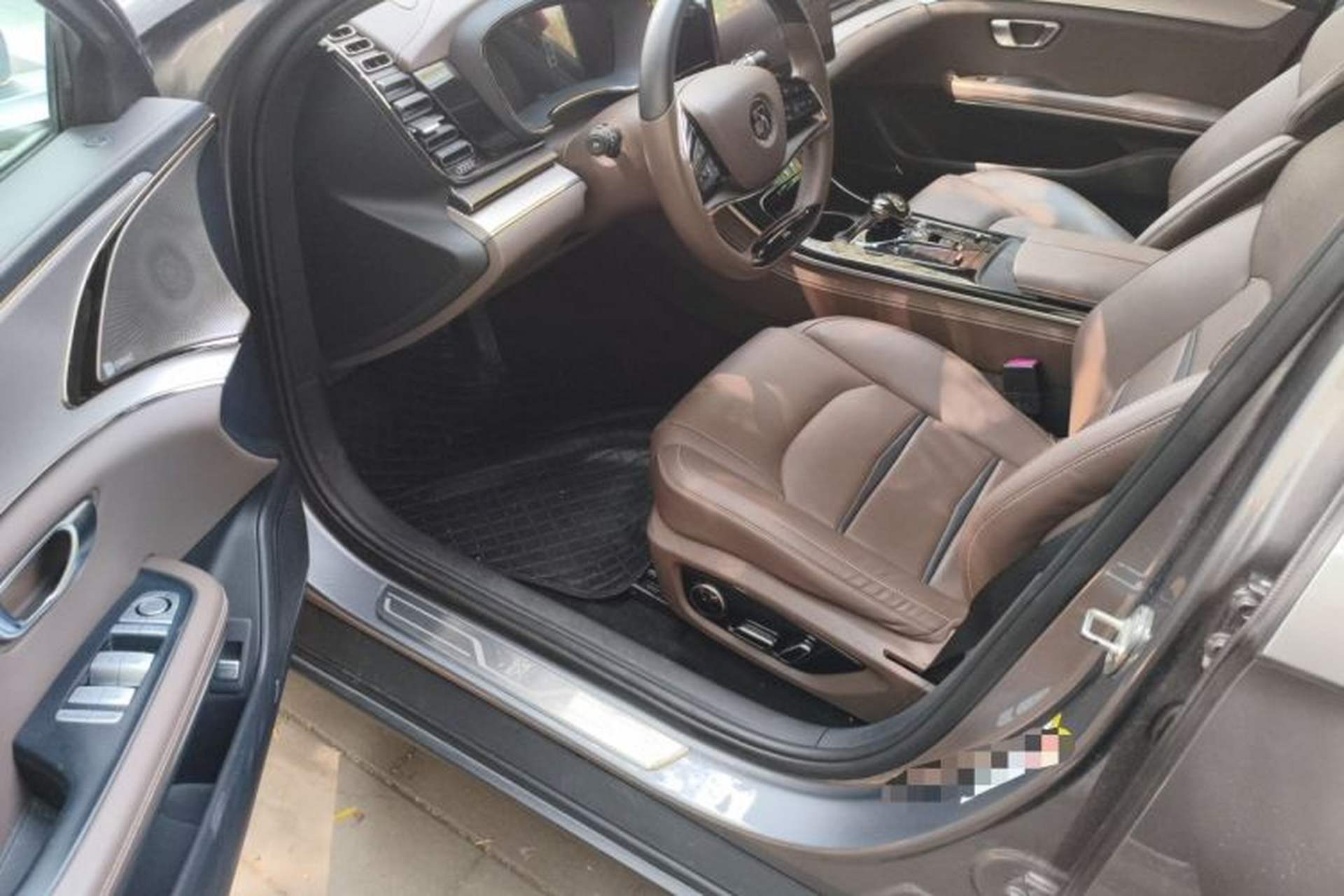 Used BYD Han 2020 EV Long-Range Luxury Model Driver Seat