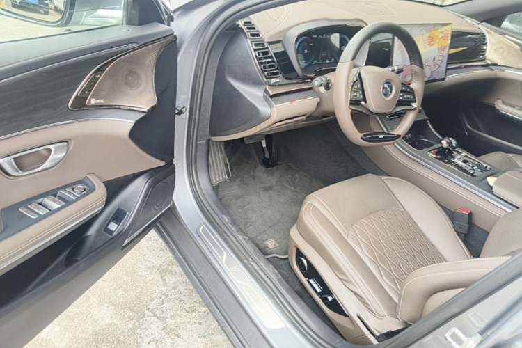Used BYD Han 2020 DM Four-Wheel Drive Performance Edition Prestige Model Driver Seat