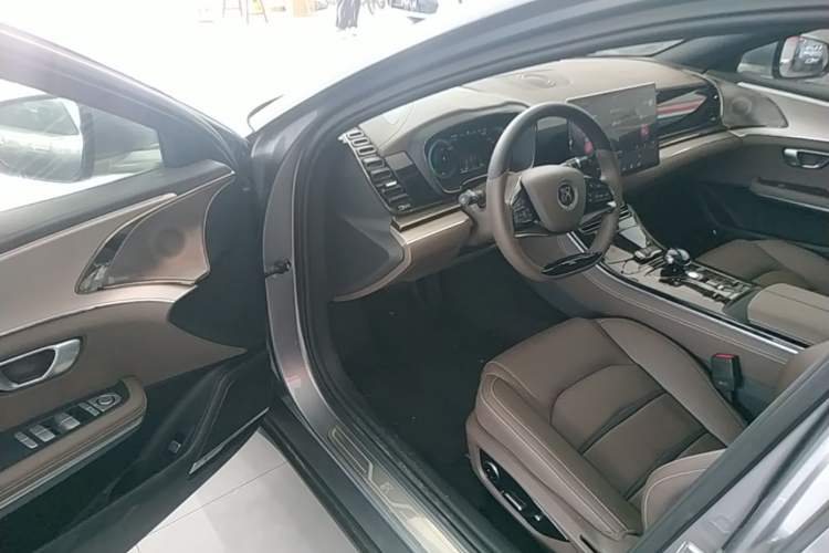 Used BYD Han 2020 EV Long-Range Luxury Model Driver Seat