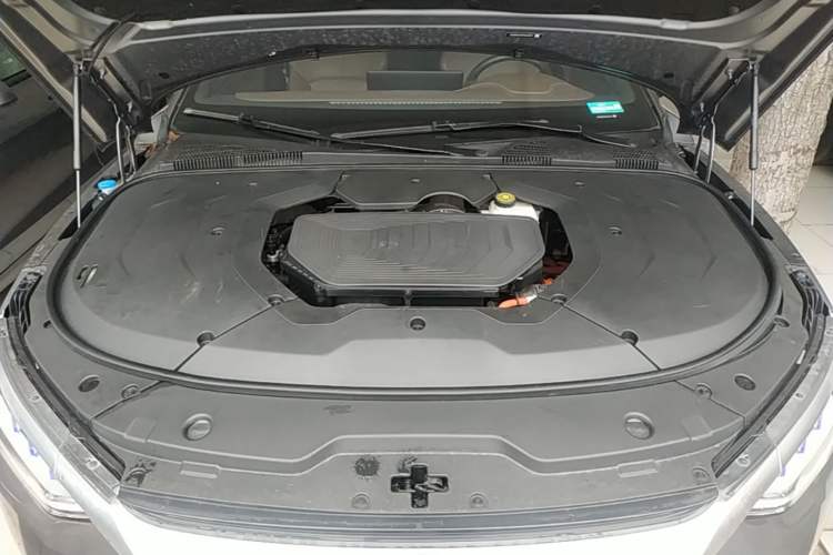 Used BYD Han 2020 DM Four-Wheel Drive Performance Edition Luxury Model Engine Bay