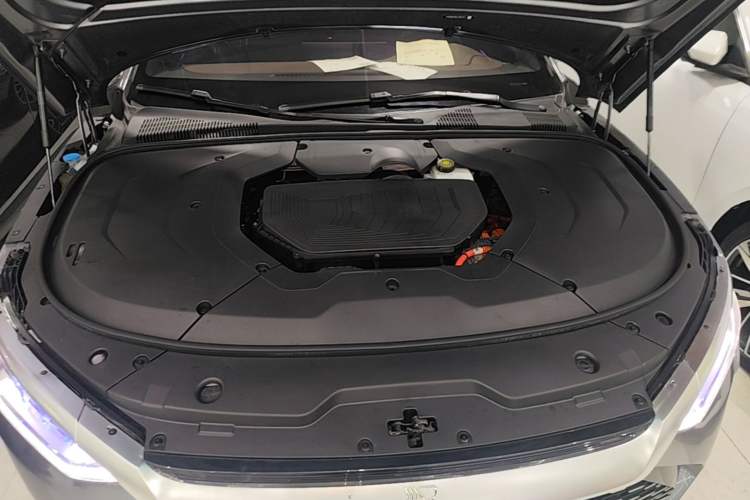 Used BYD Han 2020 DM Four-Wheel Drive Performance Edition Prestige Model Engine Bay