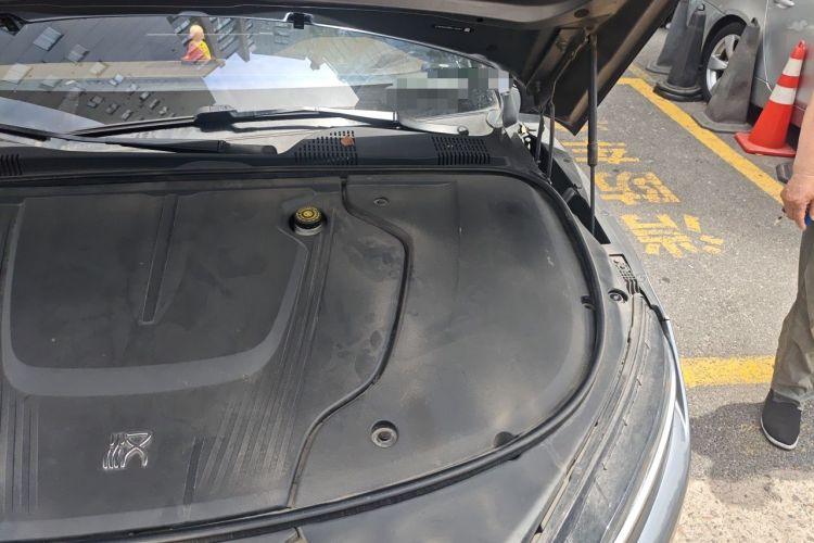 Used BYD Han 2020 EV Long-Range Luxury Model Engine Bay Left