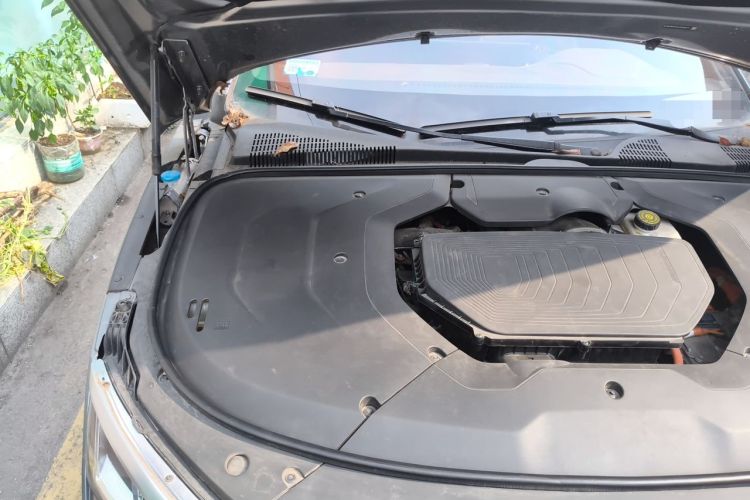 Used BYD Han 2020 DM Four-Wheel Drive Performance Edition Prestige Model Engine Bay Right