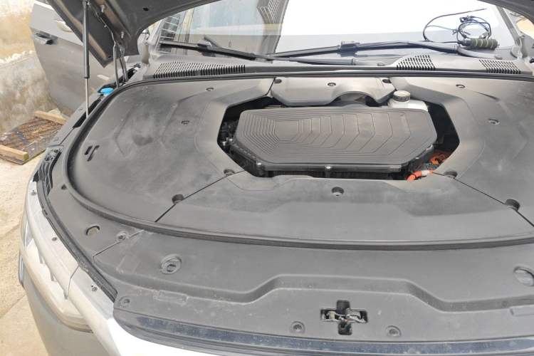 Used BYD Han 2020 DM Four-Wheel Drive Performance Edition Luxury Model Engine Bay Right