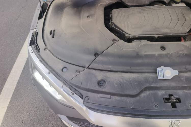 Used BYD Han 2020 DM Four-Wheel Drive Performance Edition Prestige Model Engine Bay Right
