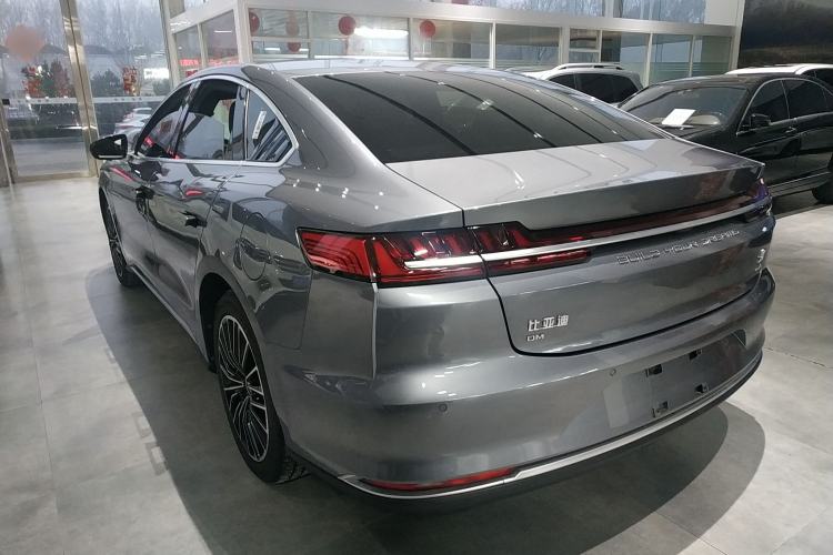 Used BYD Han 2020 DM Four-Wheel Drive Performance Edition Luxury Model Exterior 2