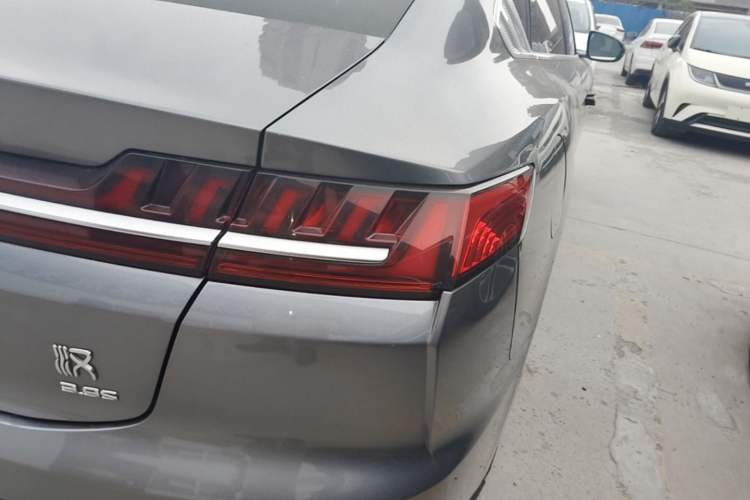 Used BYD Han 2020 EV Four-Wheel Drive High-Performance Flagship Model Exterior 3