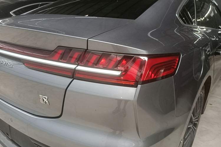 Used BYD Han 2020 EV Long-Range Luxury Model Exterior 3