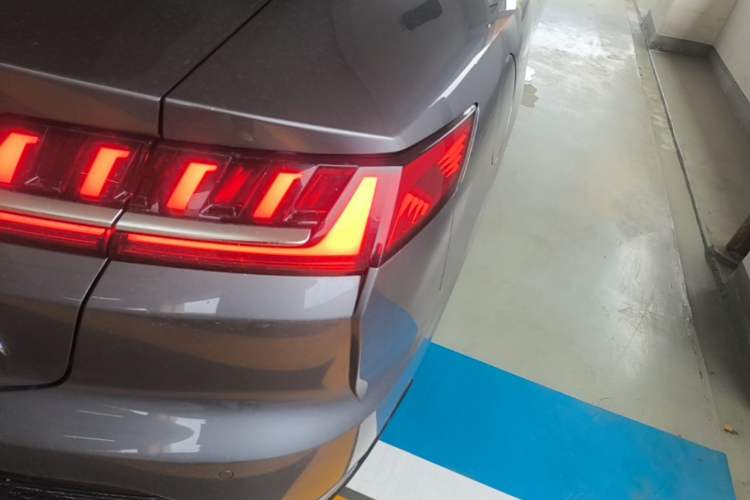 Used BYD Han 2020 EV Long-Range Luxury Model Exterior 3