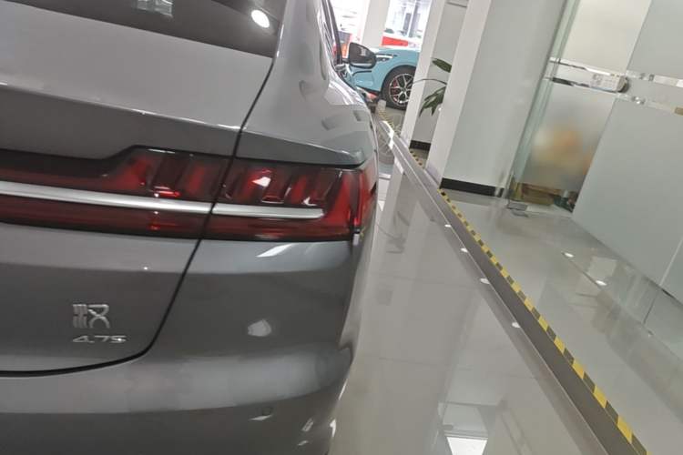 Used BYD Han 2020 DM Four-Wheel Drive Performance Edition Prestige Model Exterior 3