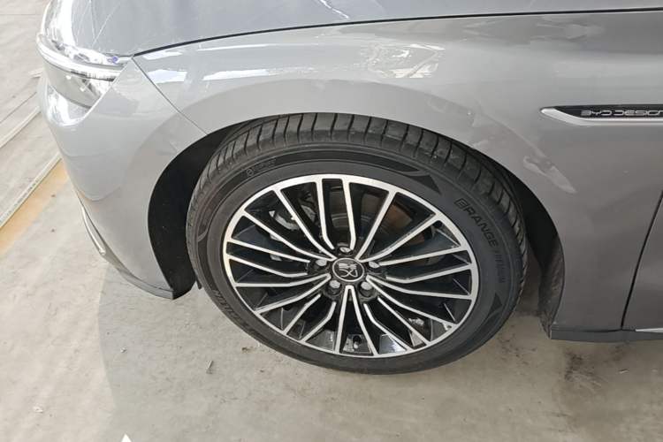 Used BYD Han 2020 EV Long-Range Luxury Model Exterior 4