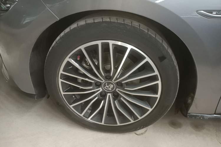 Used BYD Han 2020 EV Long-Range Luxury Model Exterior 4
