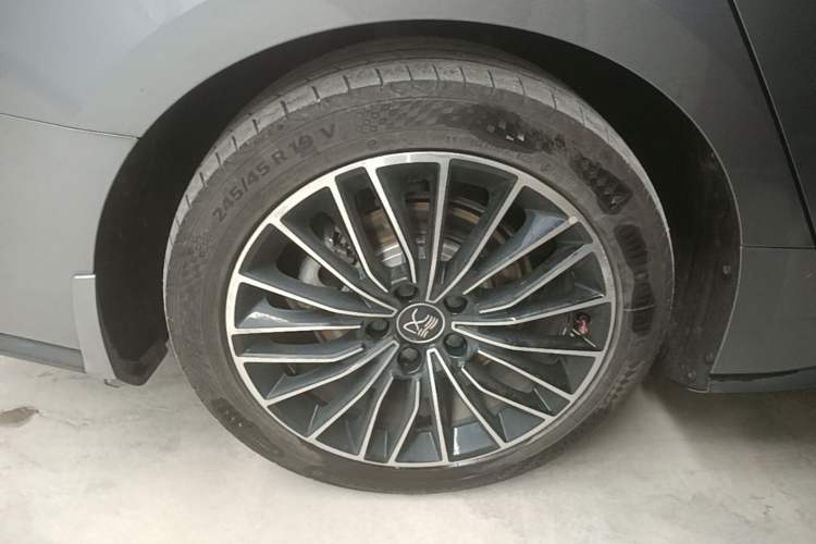 Used BYD Han 2020 EV Long-Range Luxury Model Exterior 5