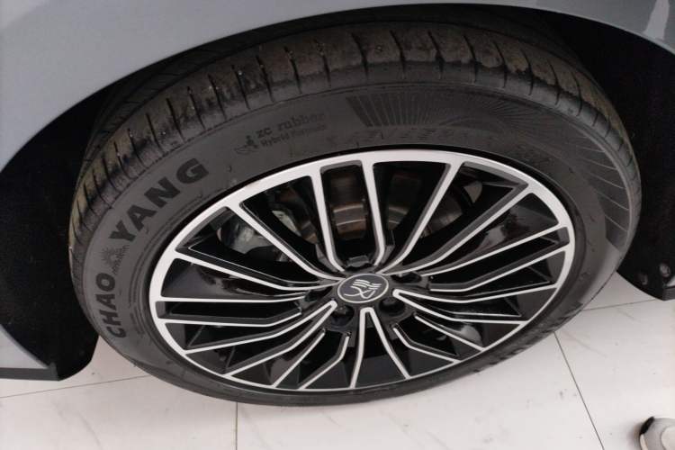 Used BYD Han 2020 EV Long-Range Luxury Model Exterior 5
