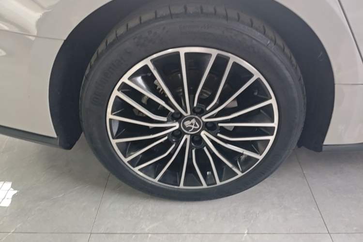 Used BYD Han 2020 EV Long-Range Luxury Model Exterior 5