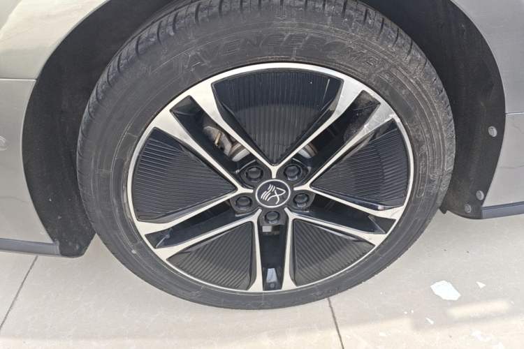 Used BYD Han 2020 EV Long-Range Deluxe Model Exterior 5
